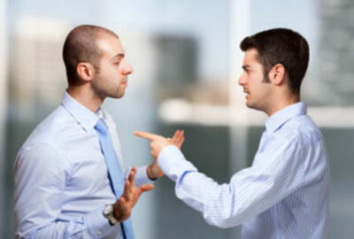 CÓMO GESTIONAR CONFLICTOS EN EL ENTORNO DE TRABAJO